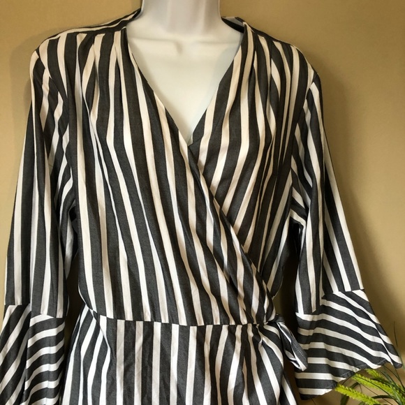 Blouse - Picture 2 of 4